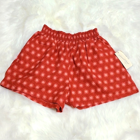 Universal Thread Shorts - Picture 2 of 5